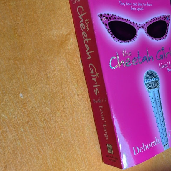 The Cheetah Girls Livin’ Large book - Picture 3 of 5